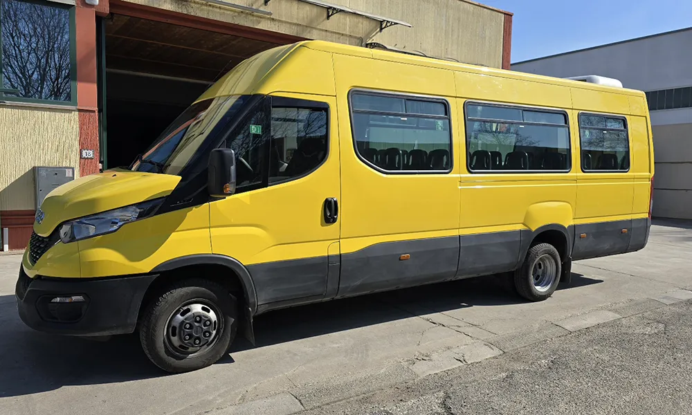 i-nostri-mezzi-con-conducente-a-pavia