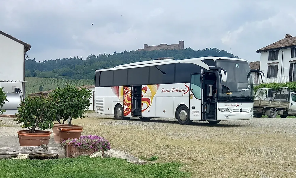 navettamenti-e-autotrasporti-per-aziende-a-pavia