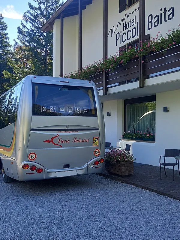 trasporto-di-dipendenti-ospiti-relatori-e-partecipanti